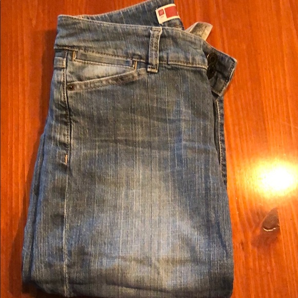GAP. Cropped Jeans Size 2 - Picture 5 of 5